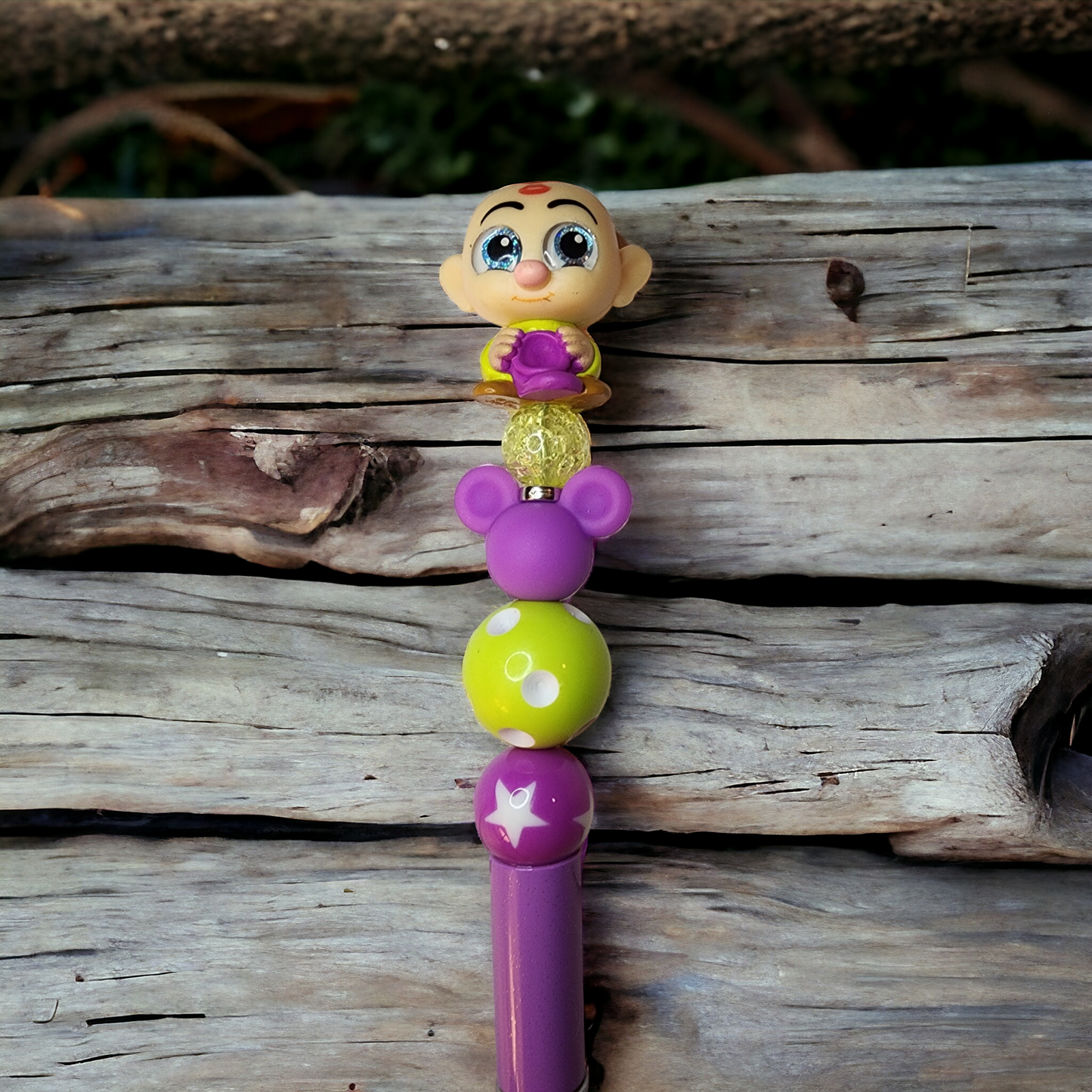 Snow White inspired Pen
