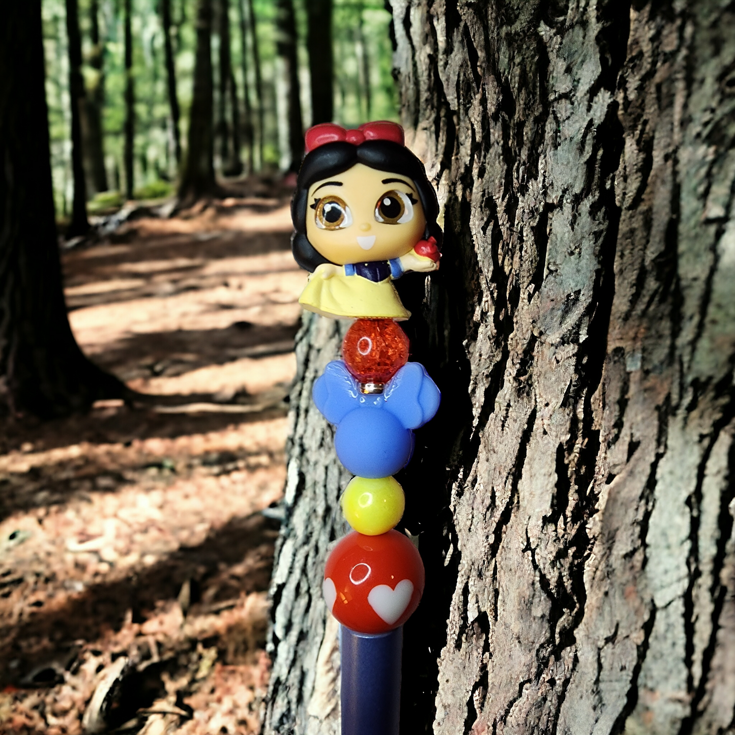 Snow White inspired Pen