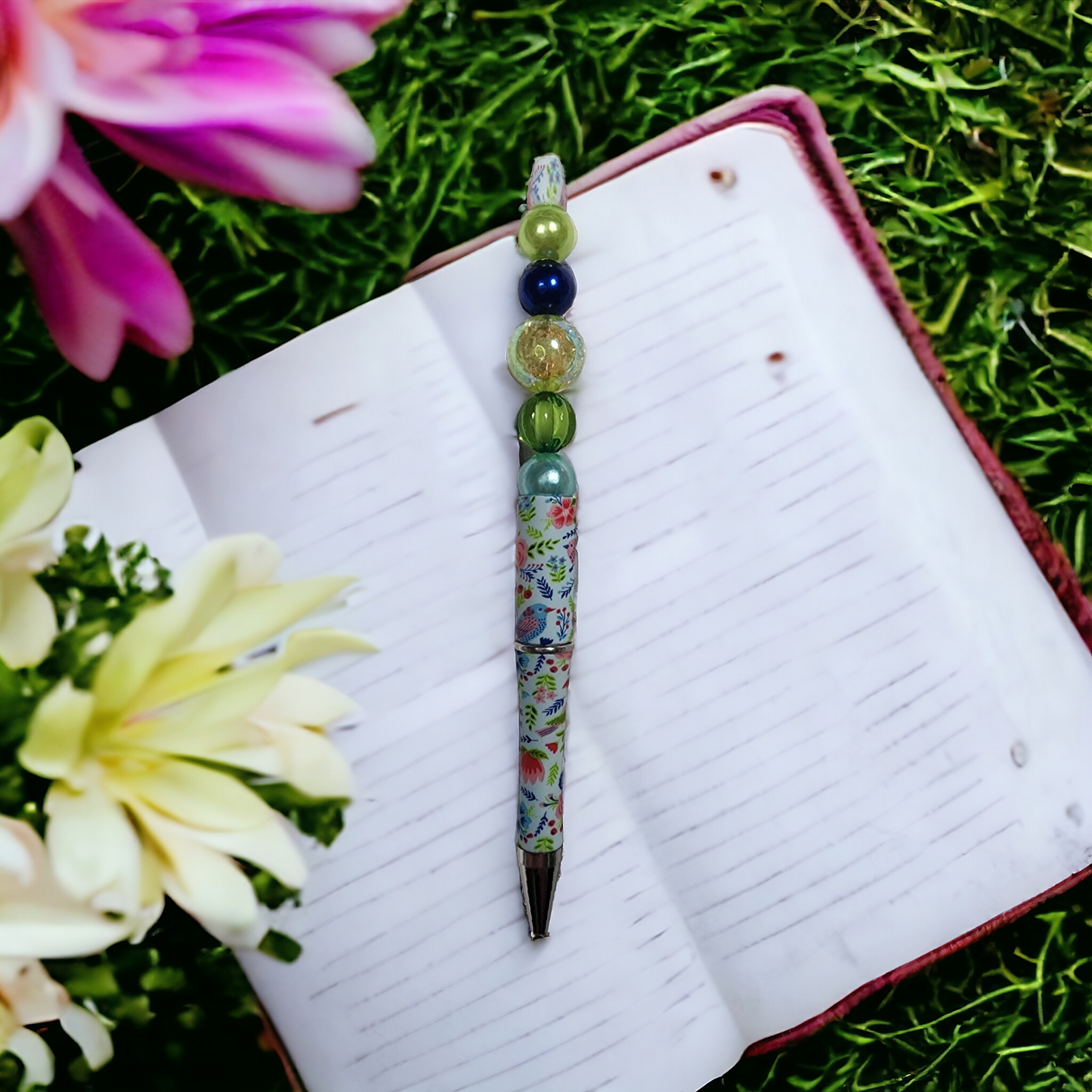 Flower beaded pen