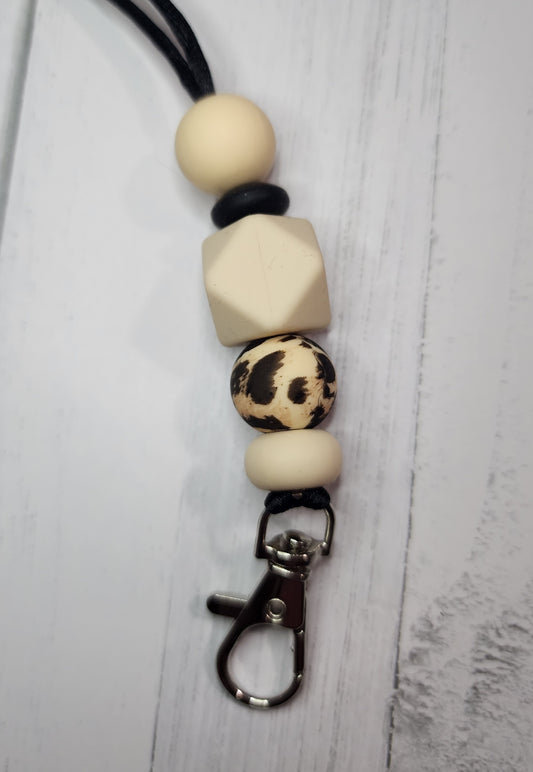 Leopard (neutral hexagon) lanyard